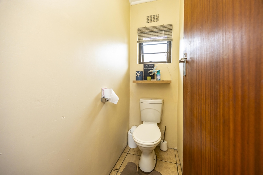 3 Bedroom Property for Sale in Marshstrand Eastern Cape